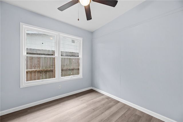 1506 Crosby St, Portland, TX 78374