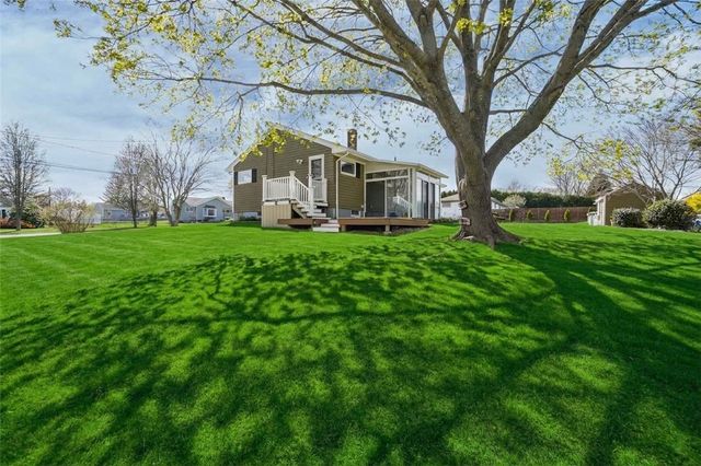 67 Montgomery Road, Swansea, MA 02777