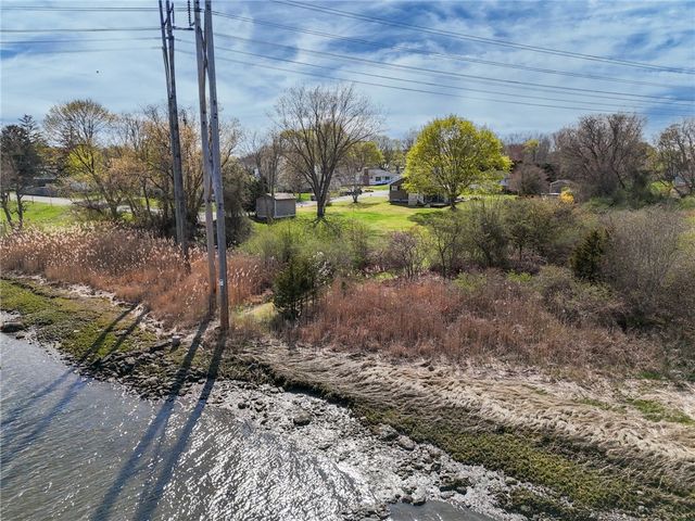 67 Montgomery Road, Swansea, MA 02777