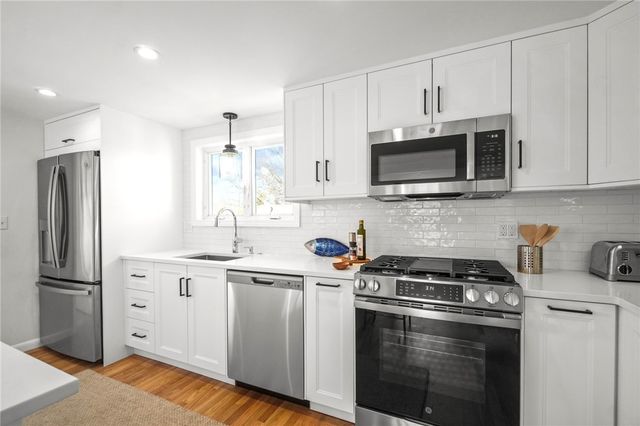 67 Montgomery Road, Swansea, MA 02777