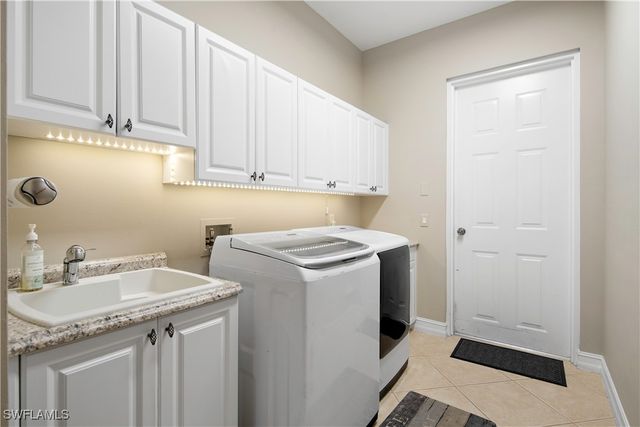 5025 Blauvelt WAY 101, Naples, FL 34105