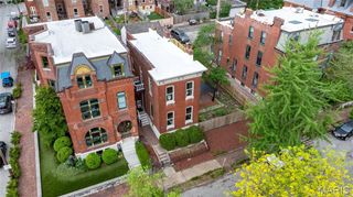 2421 S 13TH Street, St Louis, MO 63104