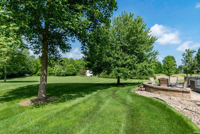 61705 Greentree Drive, South Bend, IN 46614