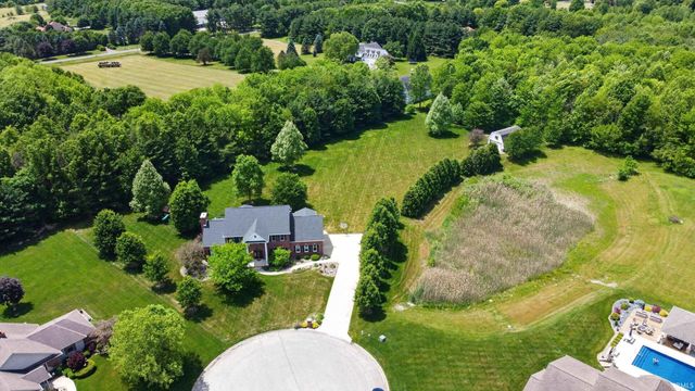 61705 Greentree Drive, South Bend, IN 46614