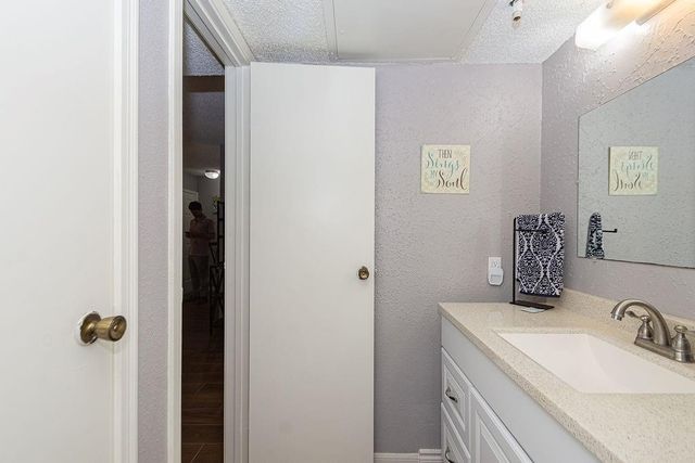 2120 El Paseo Street 603, Houston, TX 77054