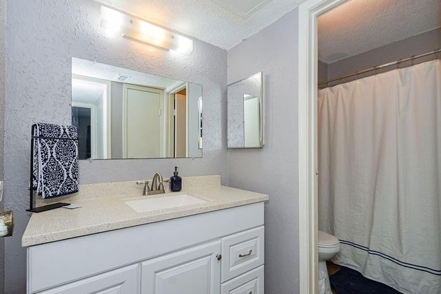 2120 El Paseo Street 603, Houston, TX 77054