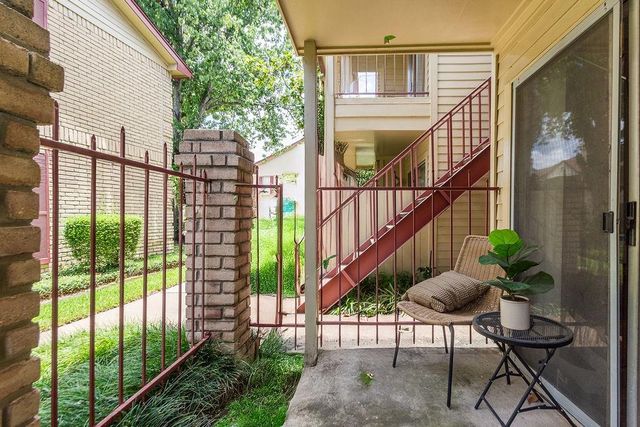 2120 El Paseo Street 603, Houston, TX 77054
