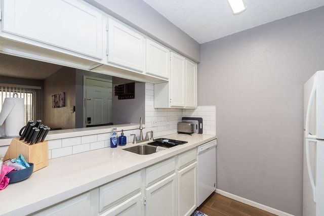 2120 El Paseo Street 603, Houston, TX 77054