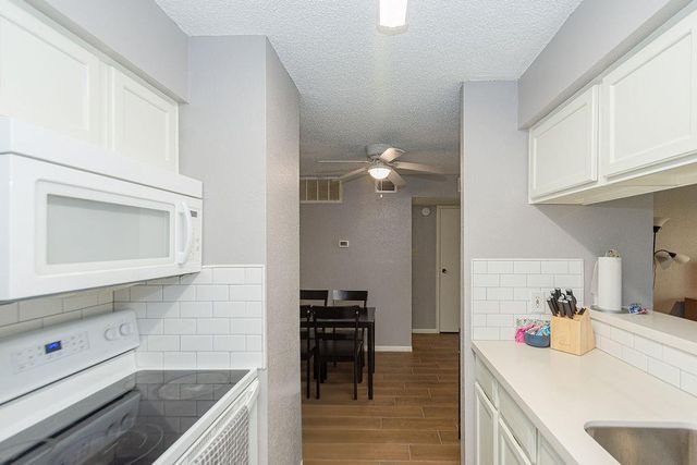 2120 El Paseo Street 603, Houston, TX 77054