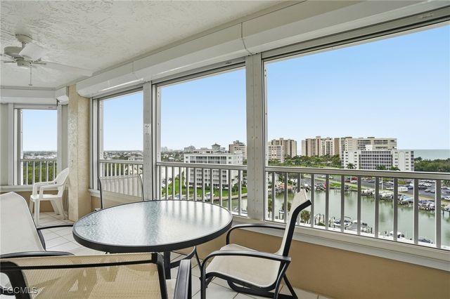 25 Bluebill AVE A801, Naples, FL 34108