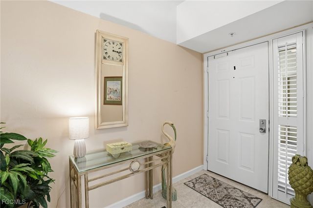 25 Bluebill AVE A801, Naples, FL 34108