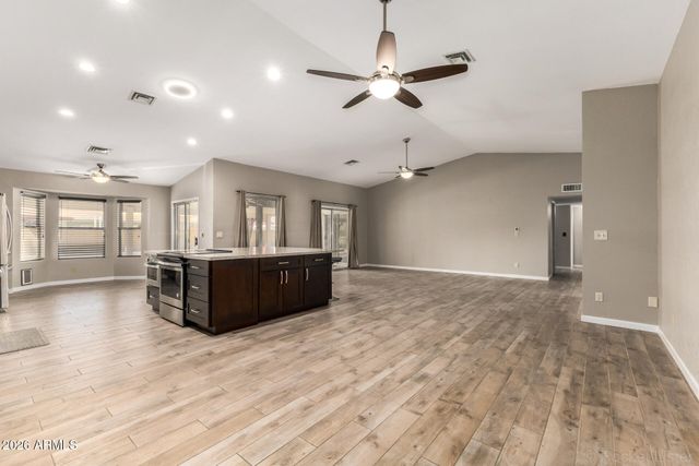 7609 W Yucca Street, Peoria, AZ 85345