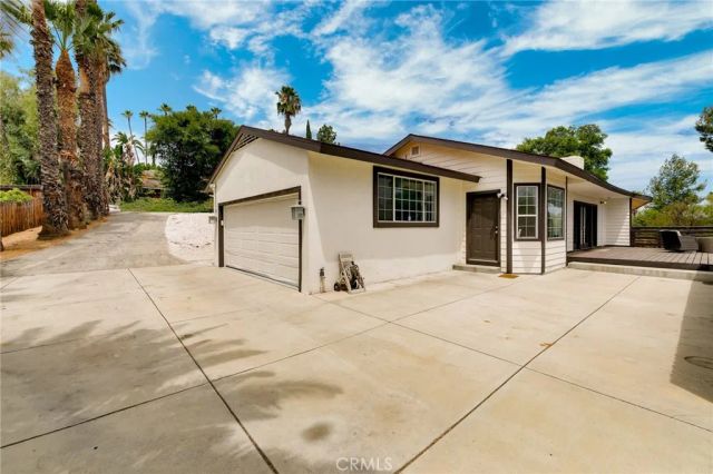 2128 Oak Crest, Riverside, CA 92506