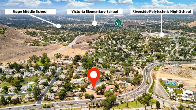 2128 Oak Crest, Riverside, CA 92506
