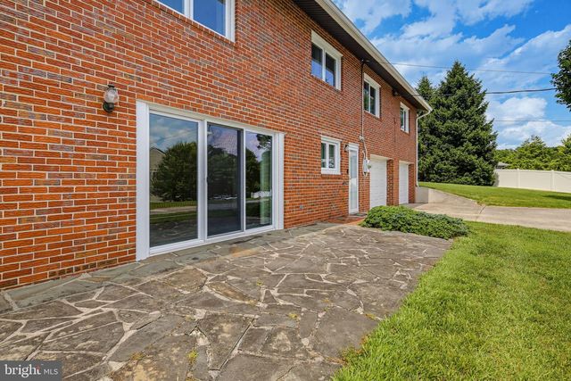 2901 CHESTNUT HILL DR, Ellicott City, MD 21043