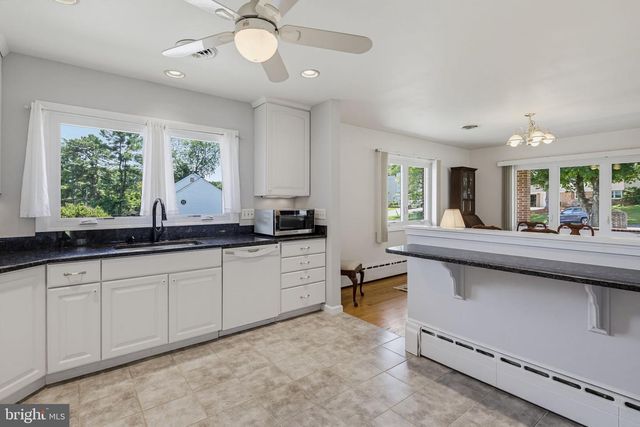 2901 CHESTNUT HILL DR, Ellicott City, MD 21043