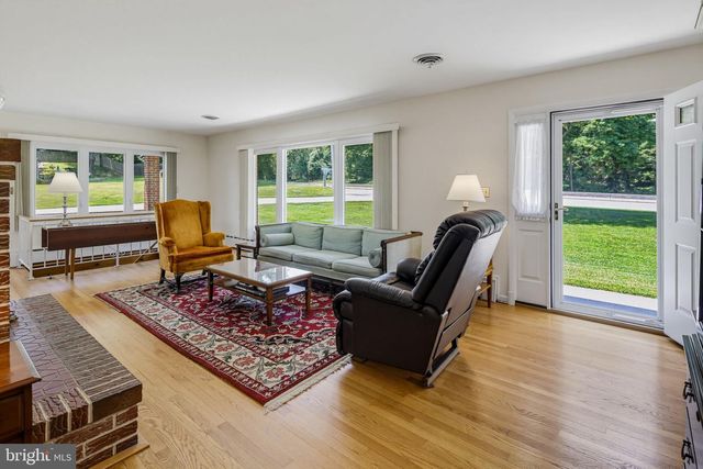 2901 CHESTNUT HILL DR, Ellicott City, MD 21043