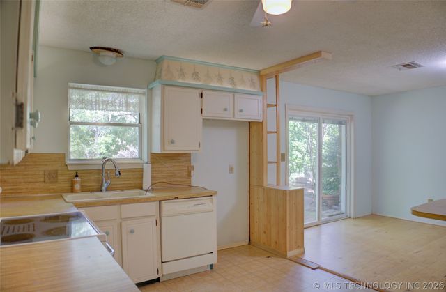20512 S 137th East Avenue, Bixby, OK 74008