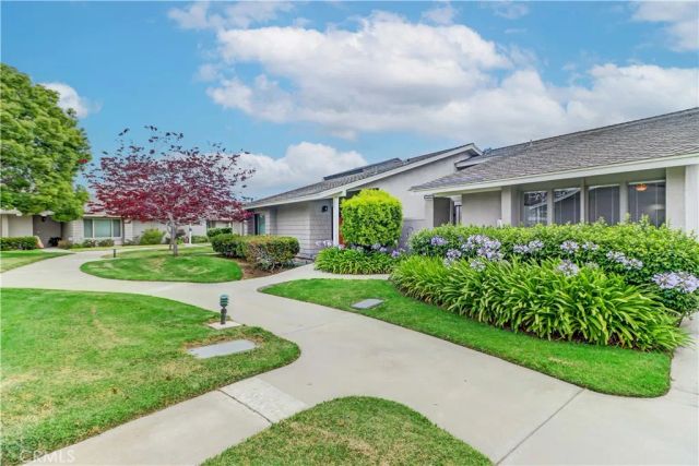 8877 Tulare 313-B, Huntington Beach, CA 92646