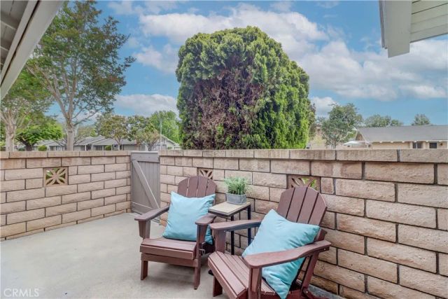 8877 Tulare 313-B, Huntington Beach, CA 92646