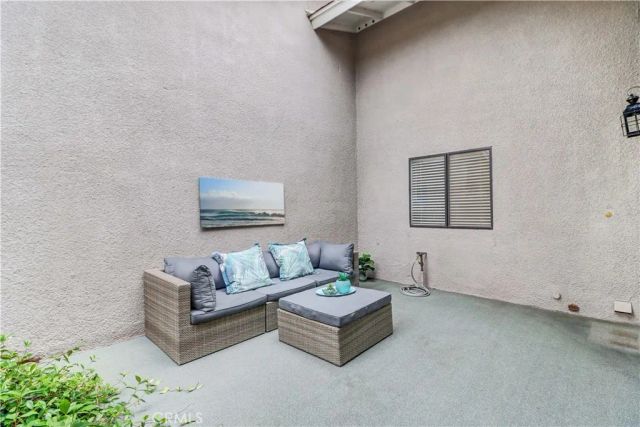 8877 Tulare 313-B, Huntington Beach, CA 92646