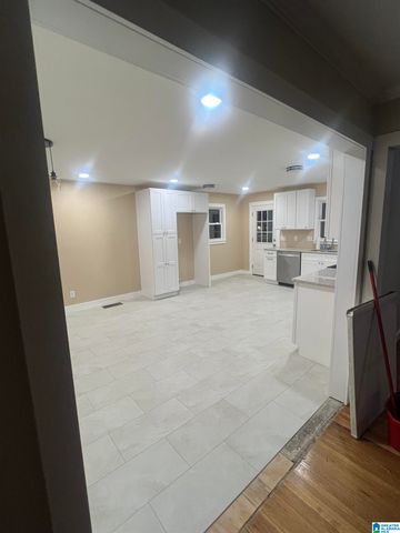 2721 5TH STREET NE, Birmingham, AL 35215