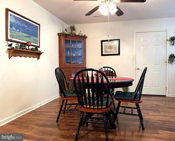 1390 VILLAGE DR, Spring Grove, PA 17362