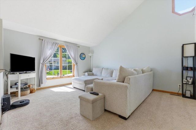 112 DODDS Circle, Council Bluffs, IA 51503