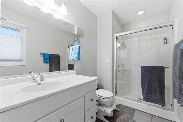 112 DODDS Circle, Council Bluffs, IA 51503