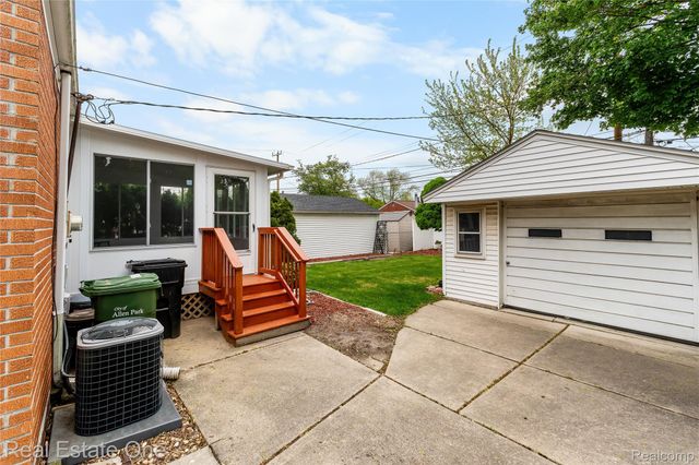 14932 Keppen Avenue, Allen Park, MI 48101