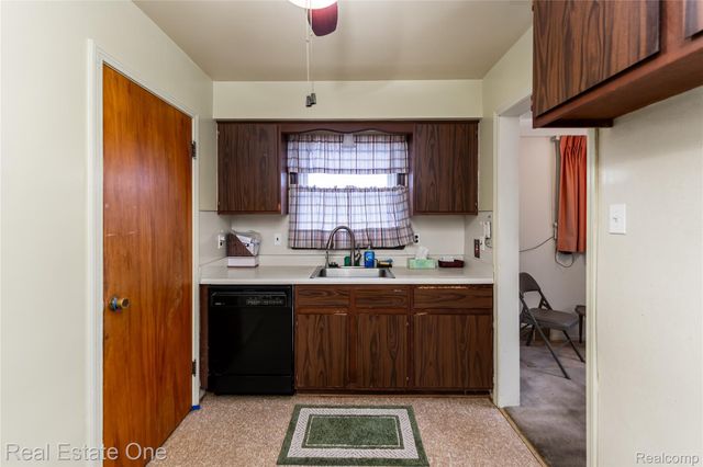 14932 Keppen Avenue, Allen Park, MI 48101