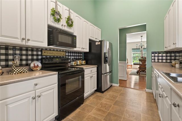 1508 Coral Drive, Farmington, NY 14425