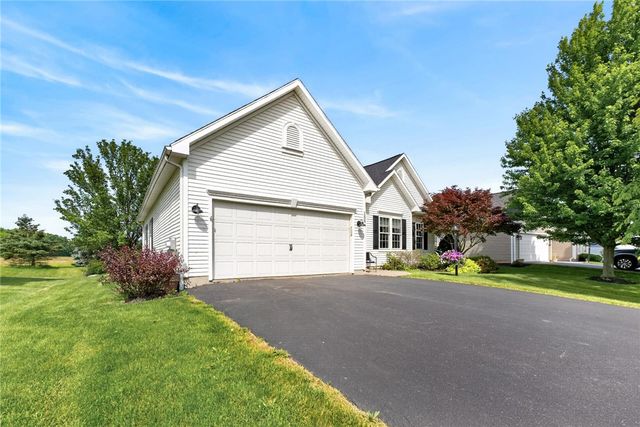 1508 Coral Drive, Farmington, NY 14425