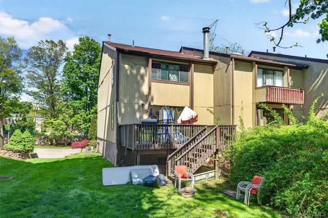 11 Rockledge Drive, Suffern, NY 10901
