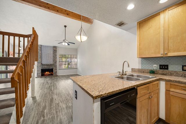 1748 Ohlen RD 42, Austin, TX 78757