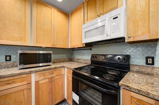 1748 Ohlen RD 42, Austin, TX 78757
