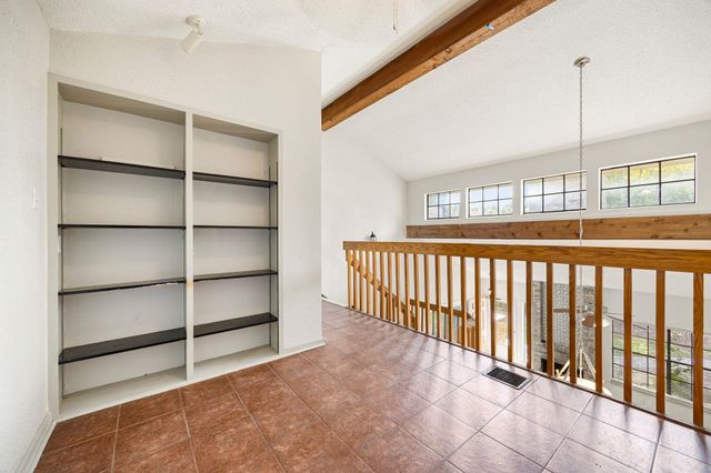 1748 Ohlen RD 42, Austin, TX 78757