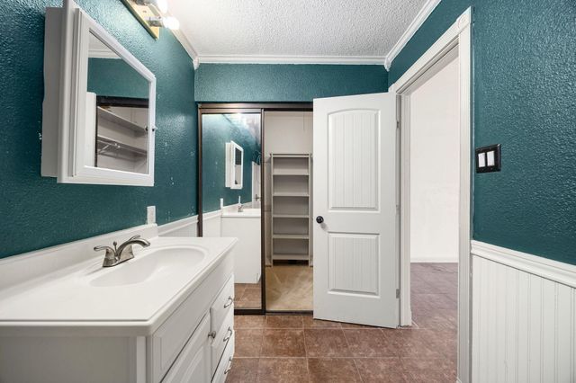 1748 Ohlen RD 42, Austin, TX 78757