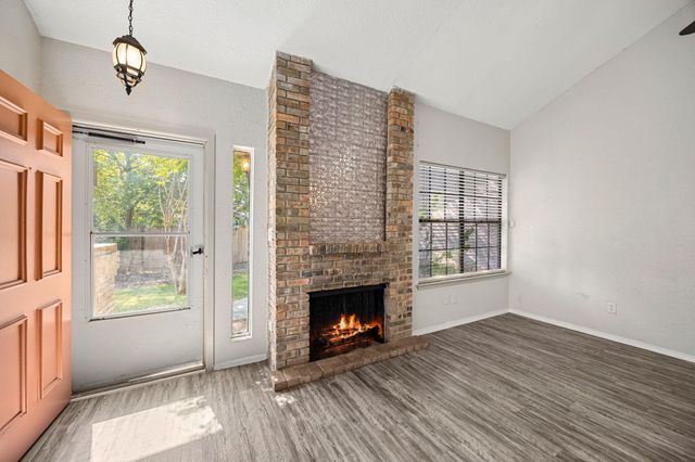 1748 Ohlen RD 42, Austin, TX 78757