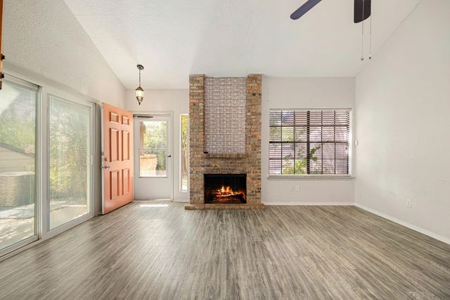 1748 Ohlen RD 42, Austin, TX 78757