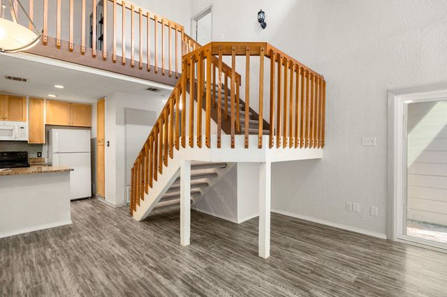 1748 Ohlen RD 42, Austin, TX 78757