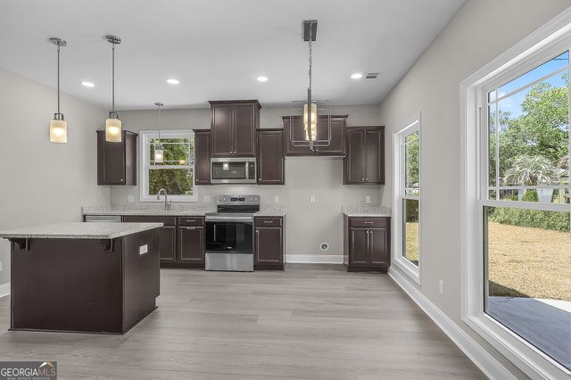 2235 Alaska Street, Savannah, GA 31404