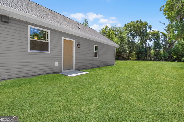 2235 Alaska Street, Savannah, GA 31404