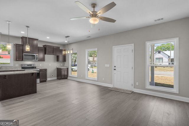 2235 Alaska Street, Savannah, GA 31404