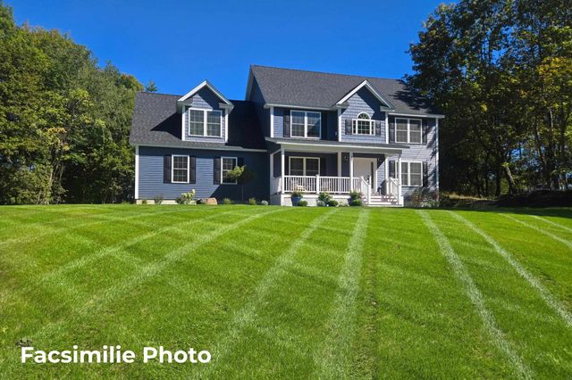 14 Lovell Road, Stratham, NH 03885