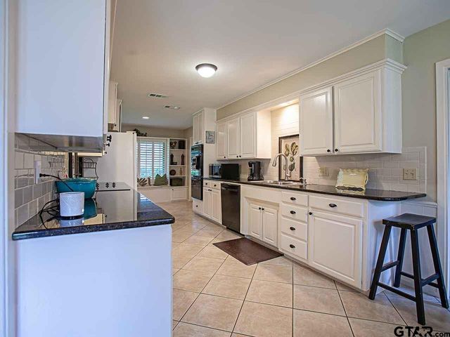 4721 Kidd Drive, Tyler, TX 75703