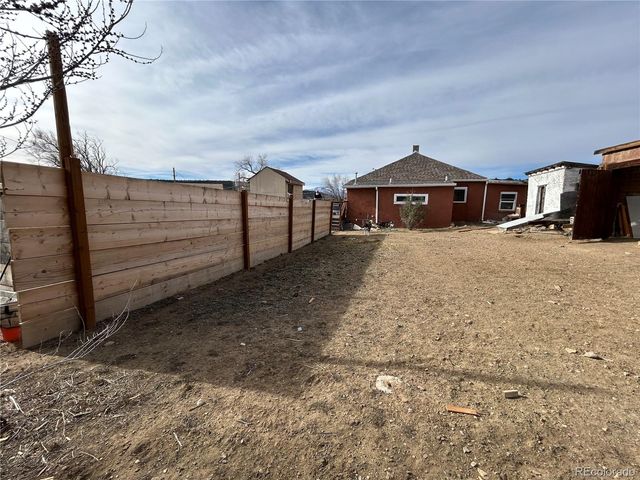 26 W 3rd Street, Walsenburg, CO 81089