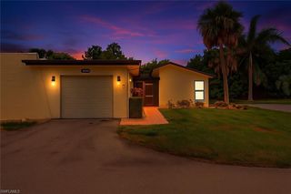 3850 Estero Bay LN # F10, Naples, FL 34112