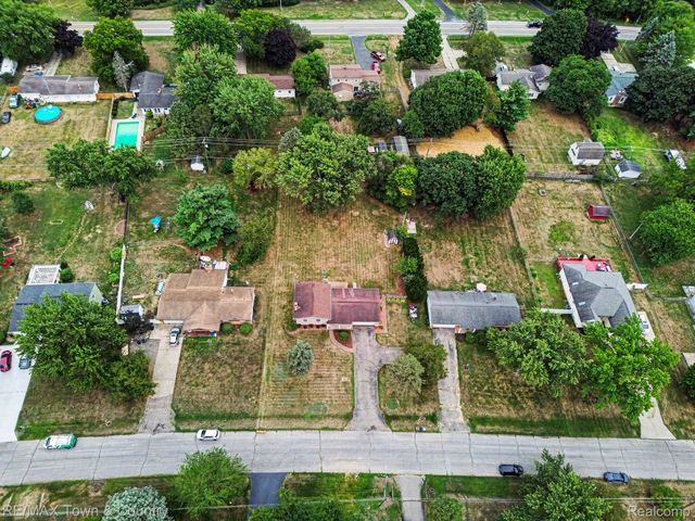 5430 River Ridge Drive, Flushing Charter Township, MI 48433