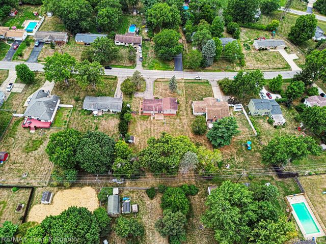 5430 River Ridge Drive, Flushing Charter Township, MI 48433
